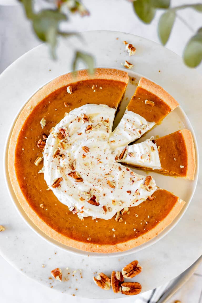 pumpkin pie with whipped cream