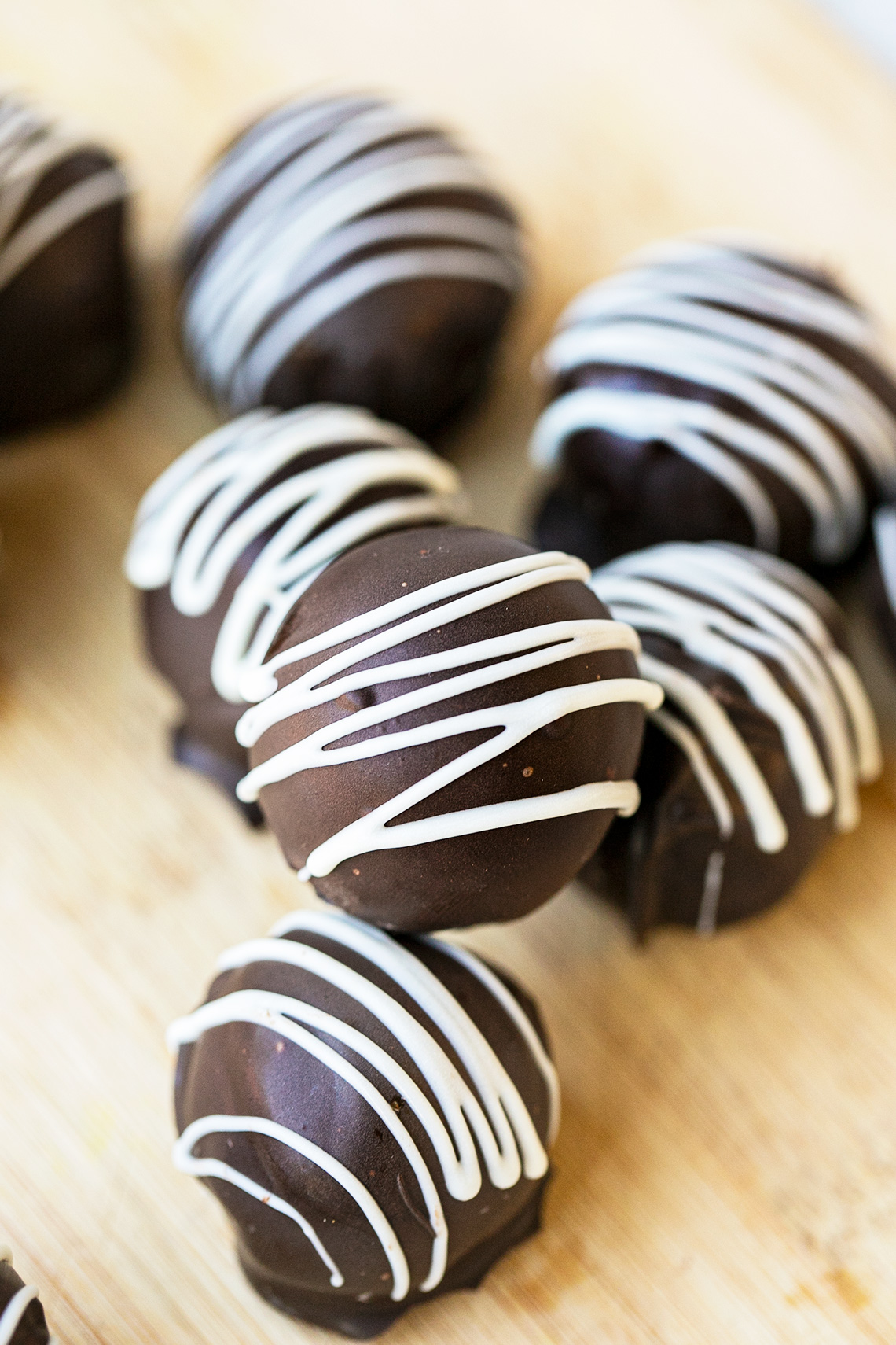 Chocolate Cake Balls Recipe Best Desserts