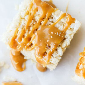 close up of salted caramel rice krispie treat