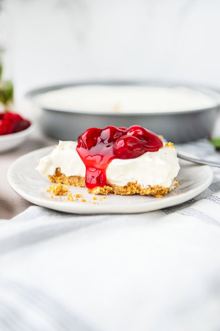 no bake cheesecake slice